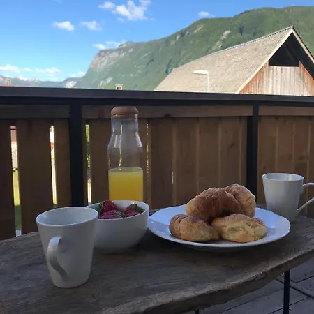 Razkosna In Ocarljiva Hisa Za Popoln Druzinski Oddih, Mir, Udobje In Nepozabne Trenutke